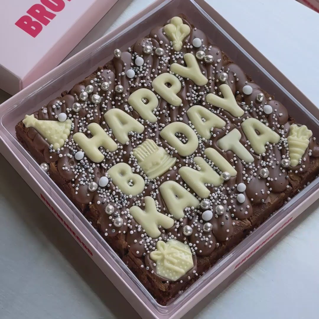 Load video: BIRTHDAY BROWNIES