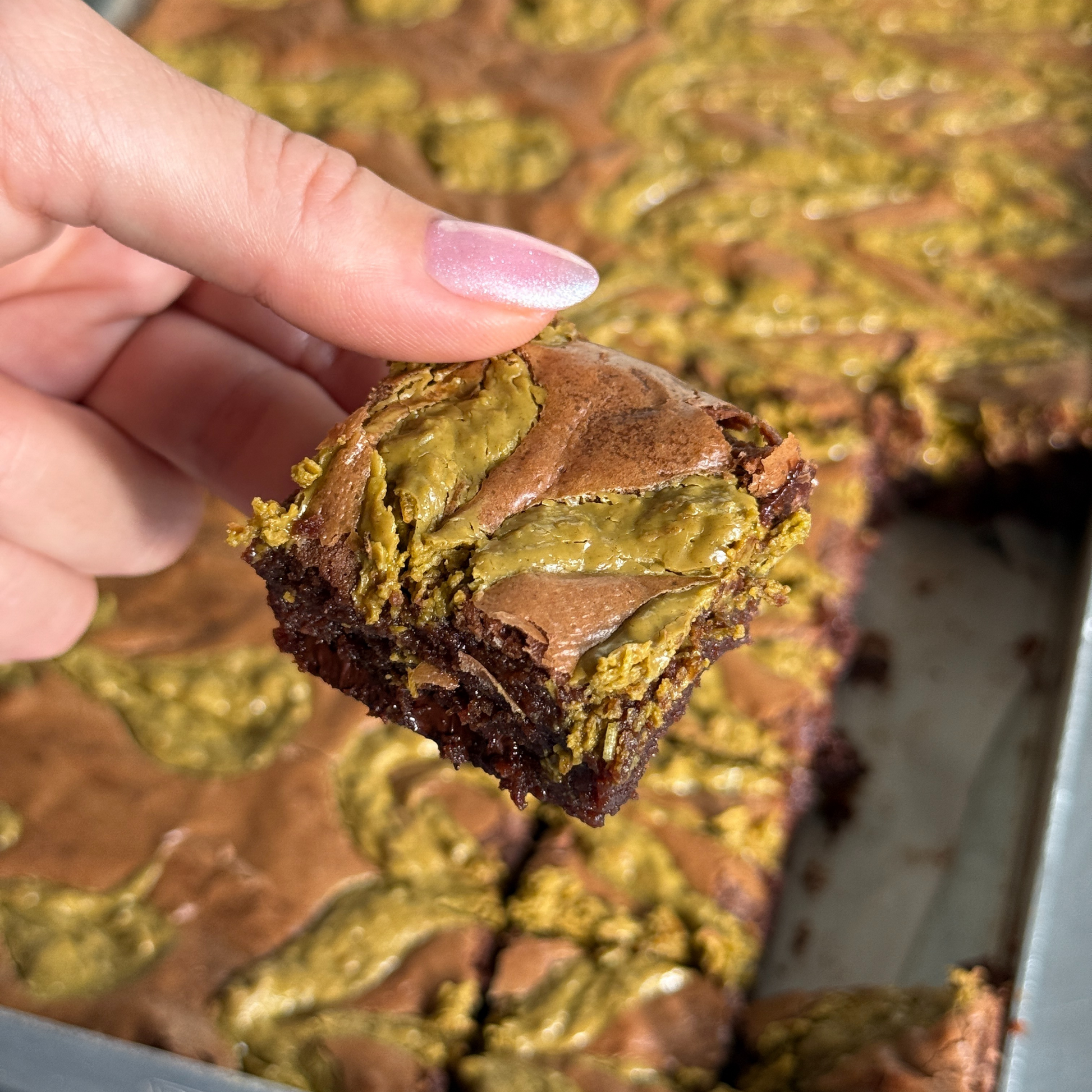 PISTACHIO KUNAFAH BROWNIES