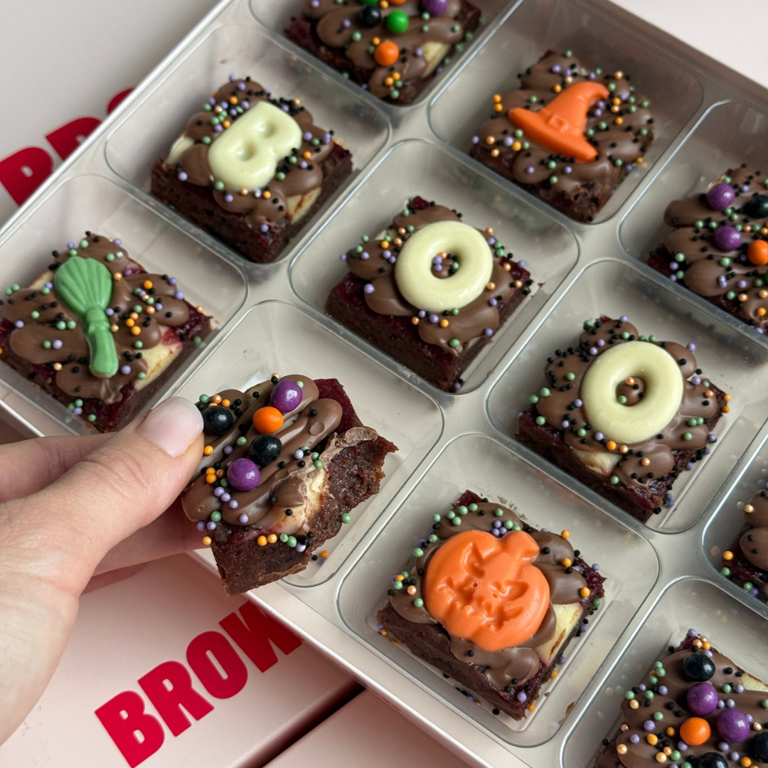 HALLOWEEN BROWNIES - BOX OF 15 (REACHDESK)