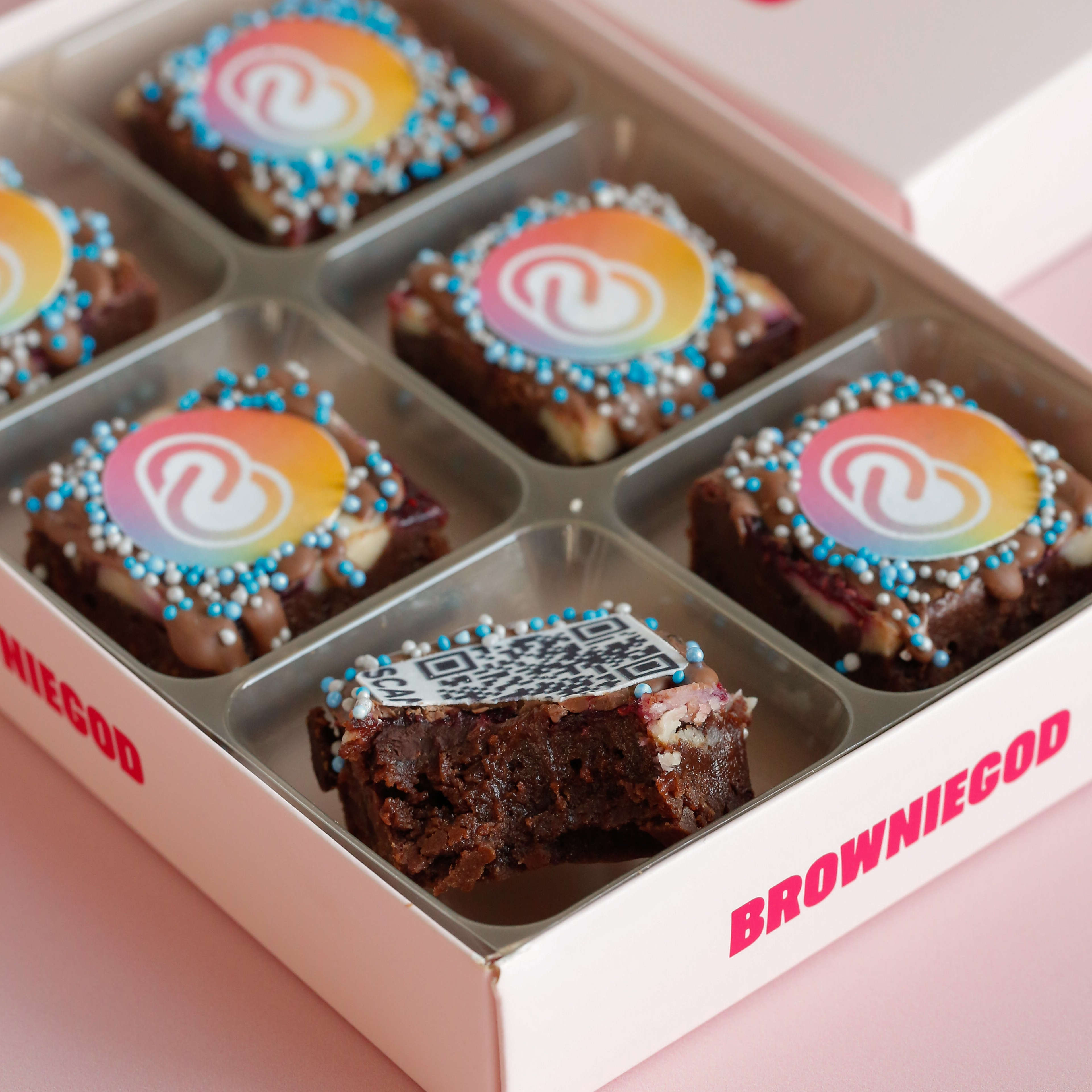 QR CODE BROWNIES