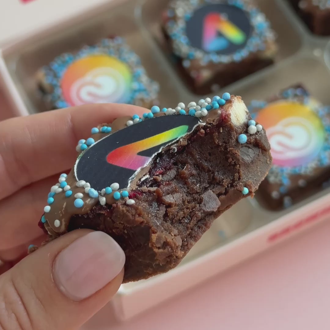 LOGO BROWNIES